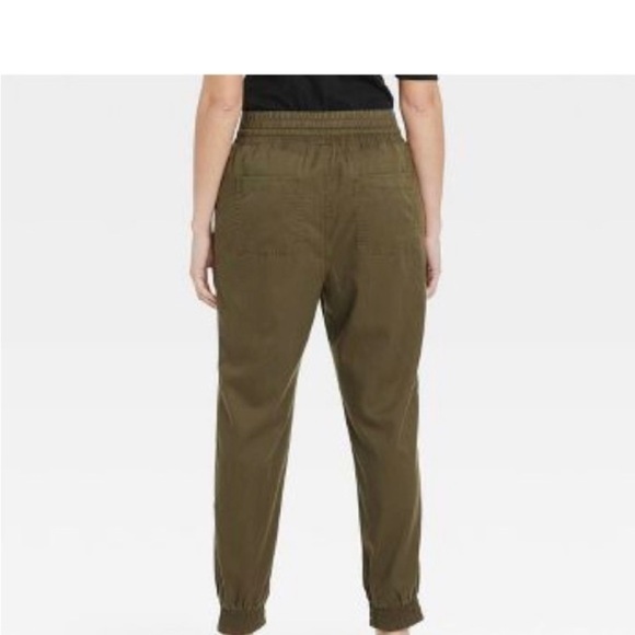Women's High-Rise Woven Ankle
Jogger pant olive green new - Picture 2 of 5